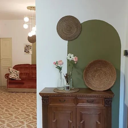 Bed & Breakfast Palazzo Montagna Grotte (Sicily)