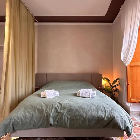 Bed & Breakfast Palazzo Montagna Grotte (Sicily)